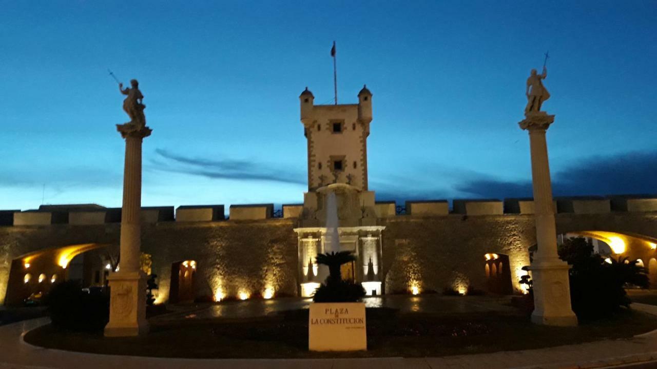 Apartmán El Rincon Del Tio De La Tiza Cádiz Exteriér fotografie